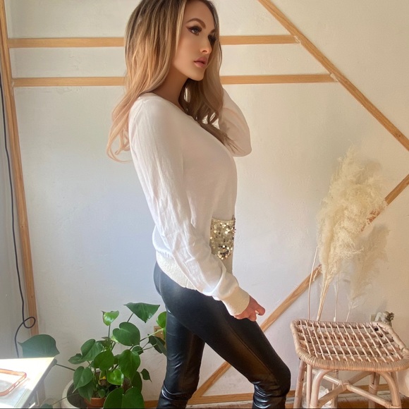 cardigan sweater with front sequin pockets - Picture 3 of 5